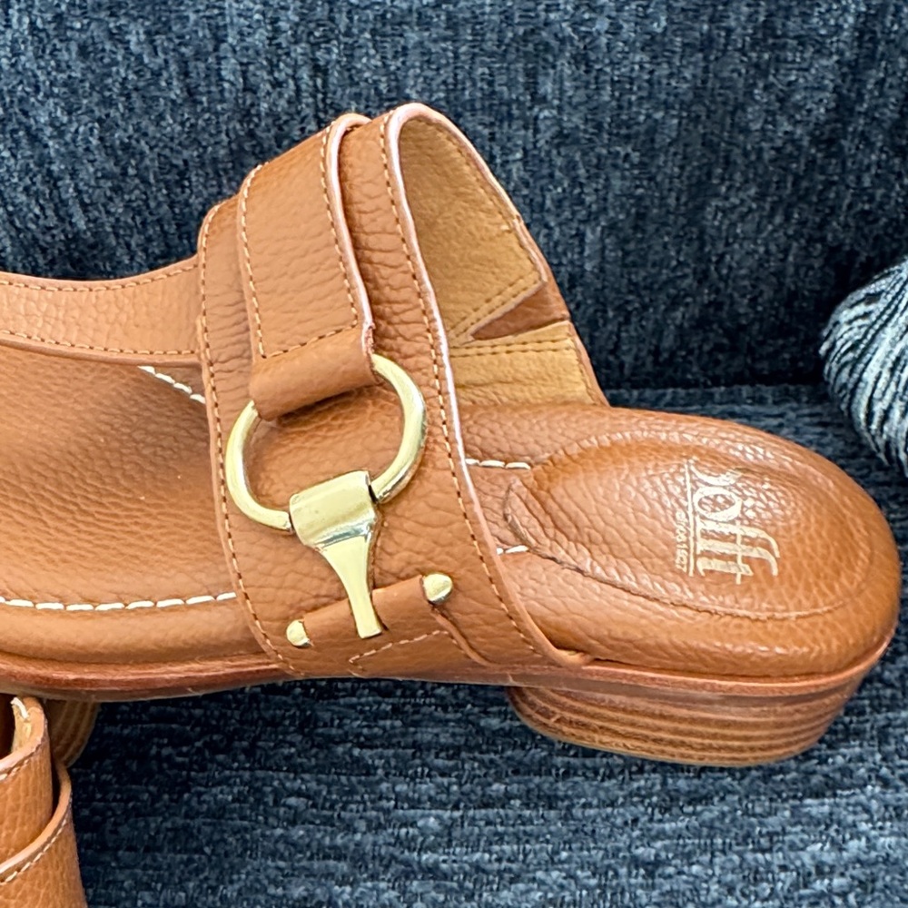Sofft Brown Leather Sandals - Picture 3 of 7